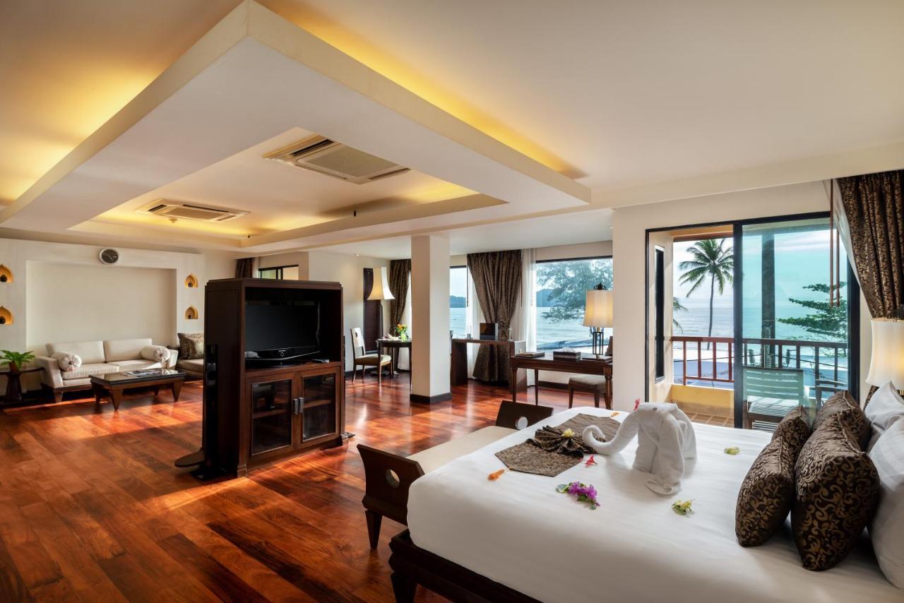 Patong Paragon Resort & Spa Sha Extra Plus Exterior foto A suite at the Royal Thai Suite