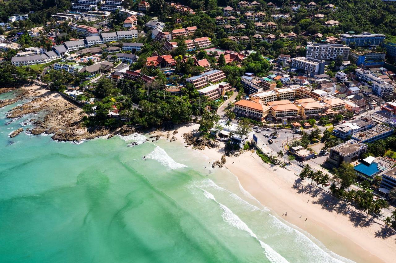 Patong Paragon Resort & Spa Sha Extra Plus Exterior foto Aerial view of Patong Beach