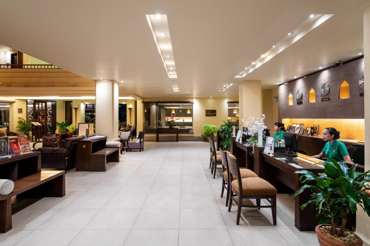 Patong Paragon Resort & Spa Sha Extra Plus Exterior foto Lobby