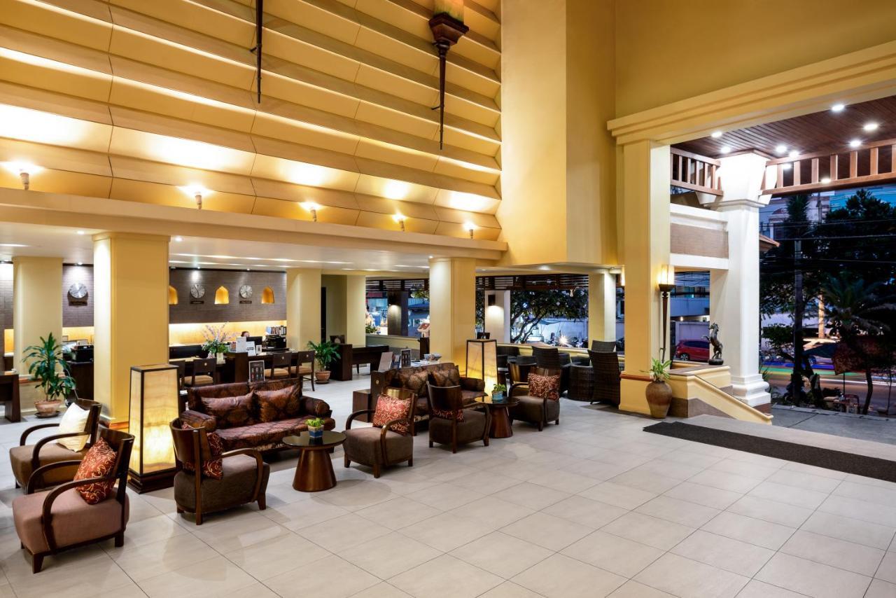 Patong Paragon Resort & Spa Sha Extra Plus Exterior foto Lobby